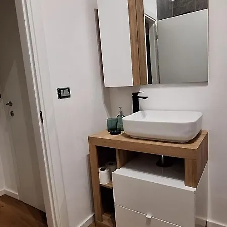 Urbanicooh - Reno Loft 4 Διαμέρισμα Καζαλέκιο ντι Ρένο