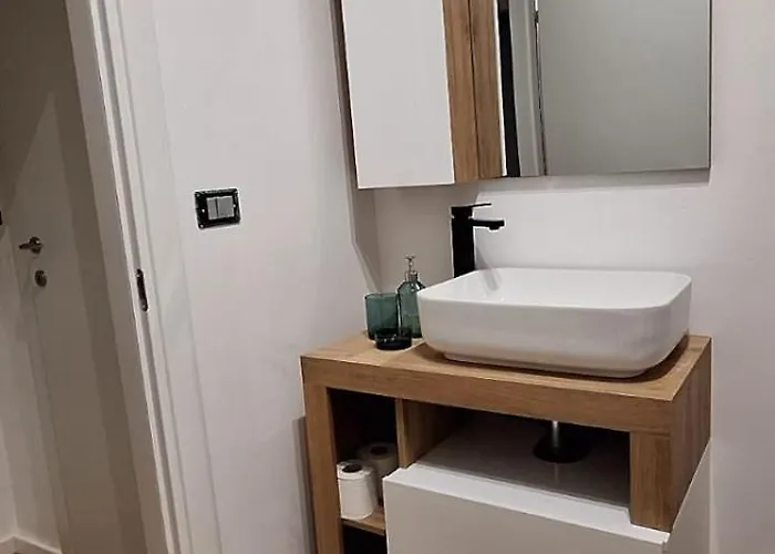 Urbanicooh - Reno Loft 4 Διαμέρισμα Καζαλέκιο ντι Ρένο